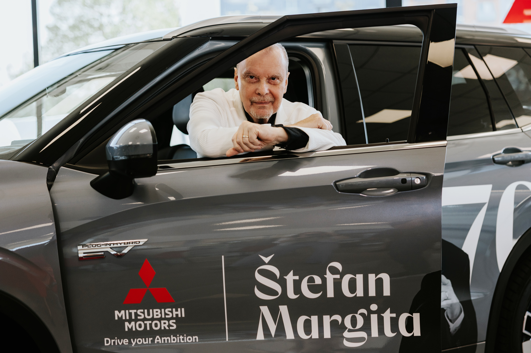 Nové Mitsubishi OUTLANDER PHEV 4X4 - Štefan Margita